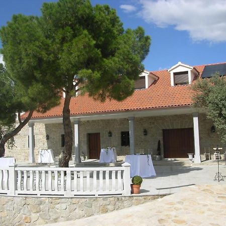 Albus Albi Guest House Colmenar del Arroyo Eksteriør bilde