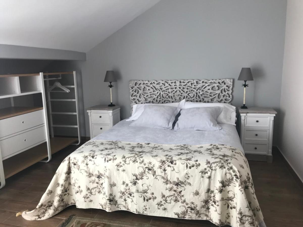 Albus Albi Guest House Colmenar del Arroyo Eksteriør bilde