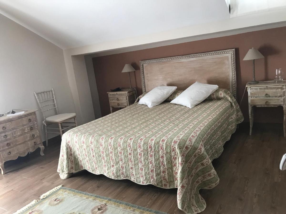 Albus Albi Guest House Colmenar del Arroyo Eksteriør bilde