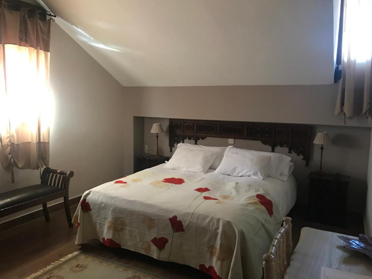Albus Albi Guest House Colmenar del Arroyo Eksteriør bilde