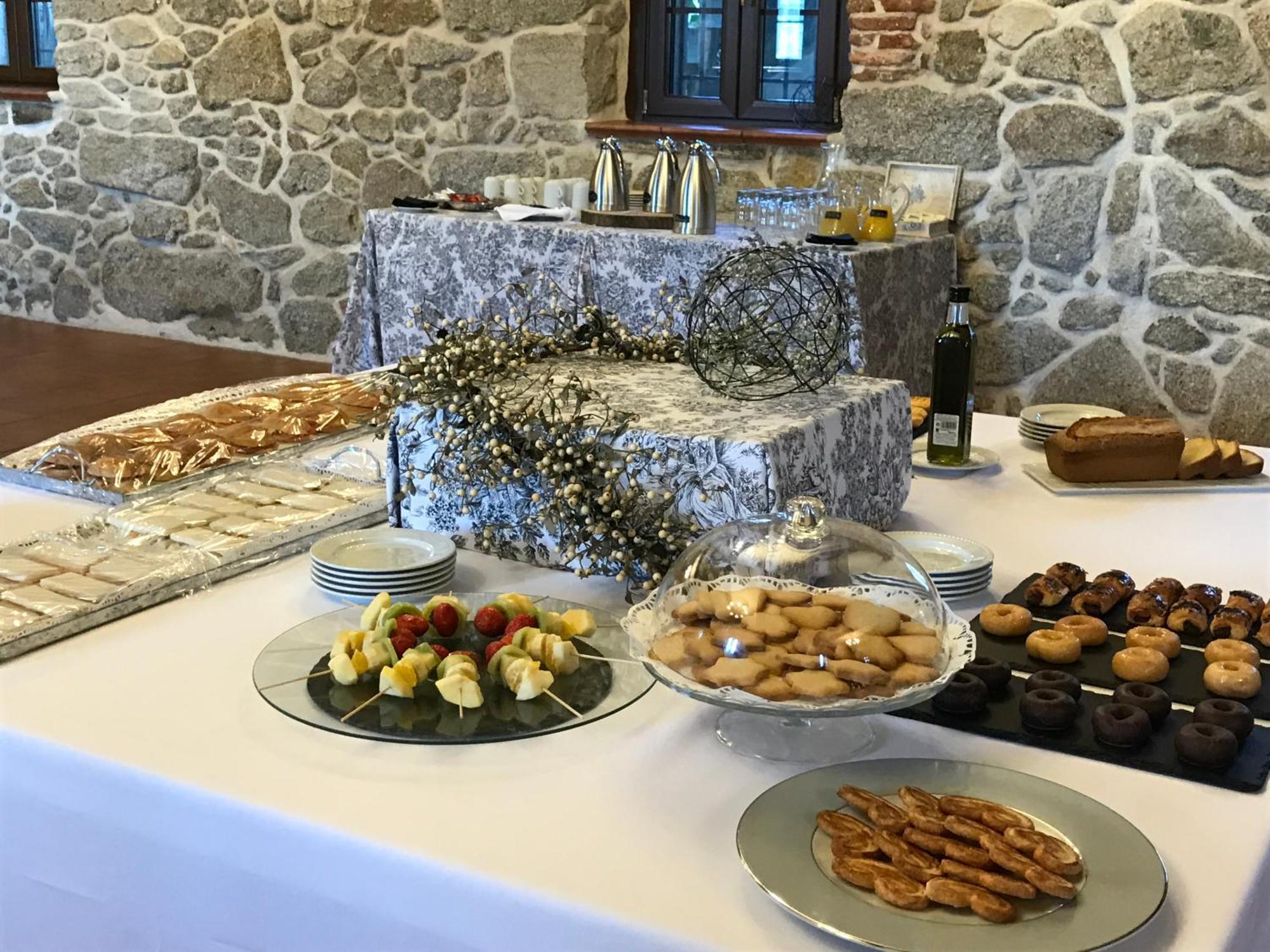 Albus Albi Guest House Colmenar del Arroyo Eksteriør bilde