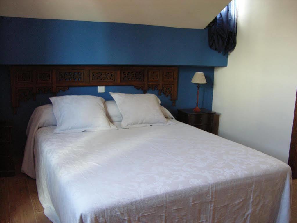 Albus Albi Guest House Colmenar del Arroyo Eksteriør bilde